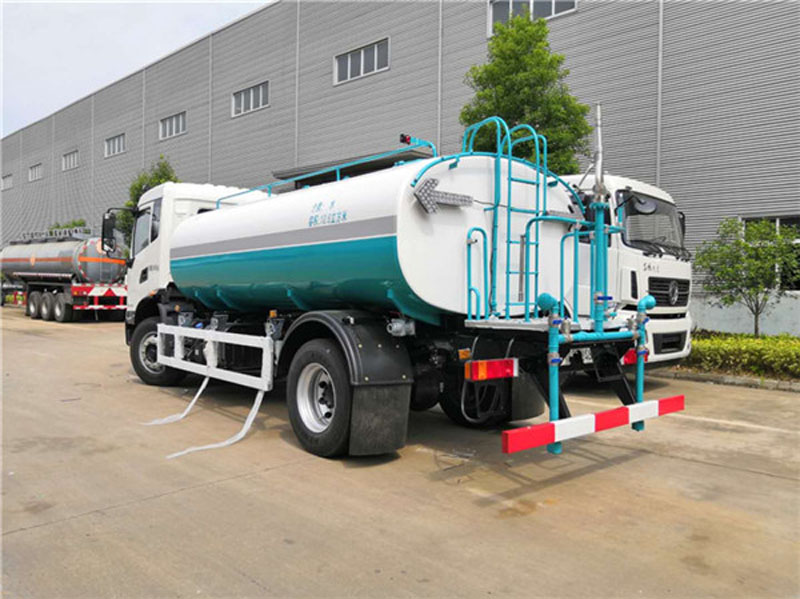 東風(fēng)天錦14噸灑水車2.jpg