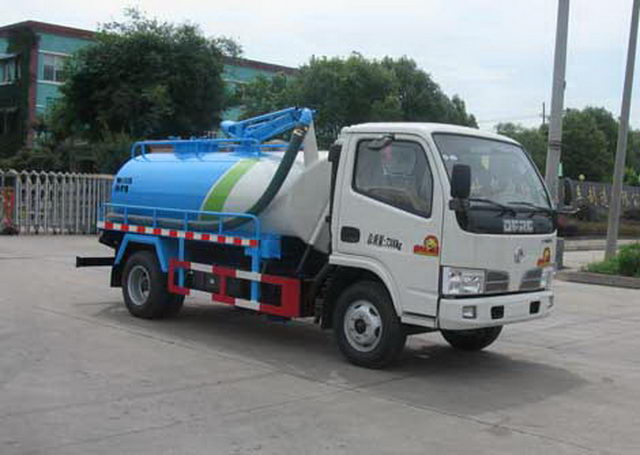 東風(fēng)小多利卡國五吸糞車