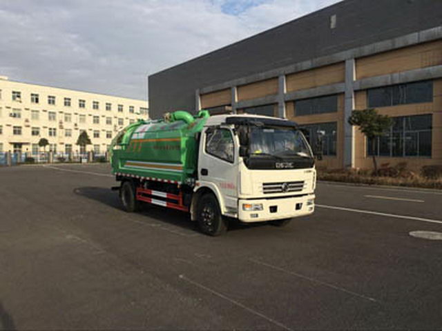 東風(fēng)多利卡國(guó)五清洗吸污車