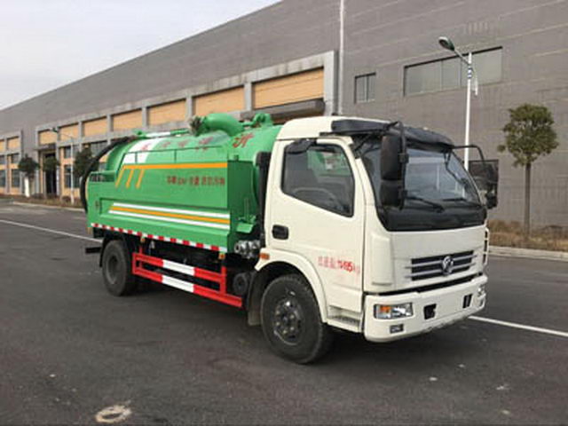 東風(fēng)多利卡國(guó)五清洗吸污車