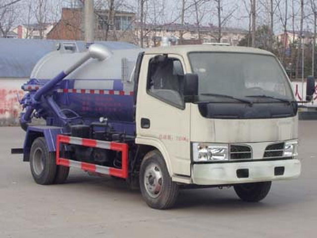 東風(fēng)小多利卡國五吸污車